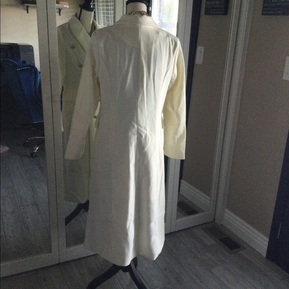 Coat - Picture 2 of 2